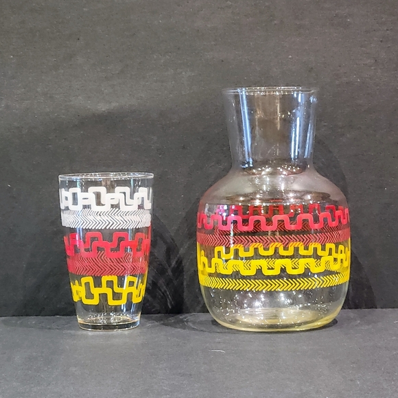 Vtg Libby Carafe/ tumbler. Aztec & retro design with matching drinking glass. - Picture 4 of 8